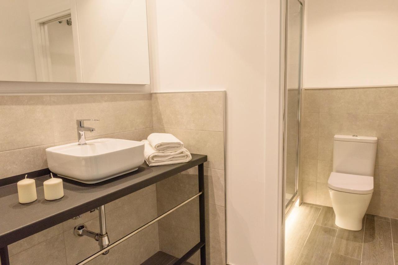 Apartamentos Constitucion By Renthas Malaga Exterior photo
