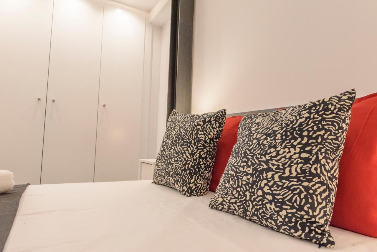 Apartamentos Constitucion By Renthas Malaga Exterior photo